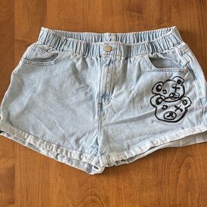 ROMWE Light Blue Jean Shorts with Bear Design